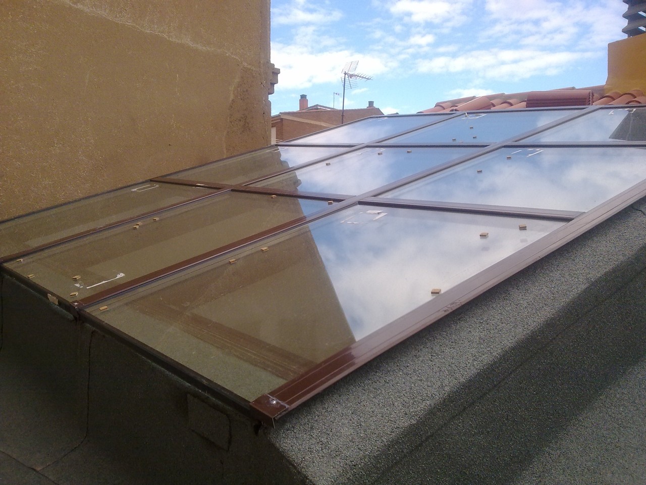 Techo fijo de aluminio para porche en Zamora
