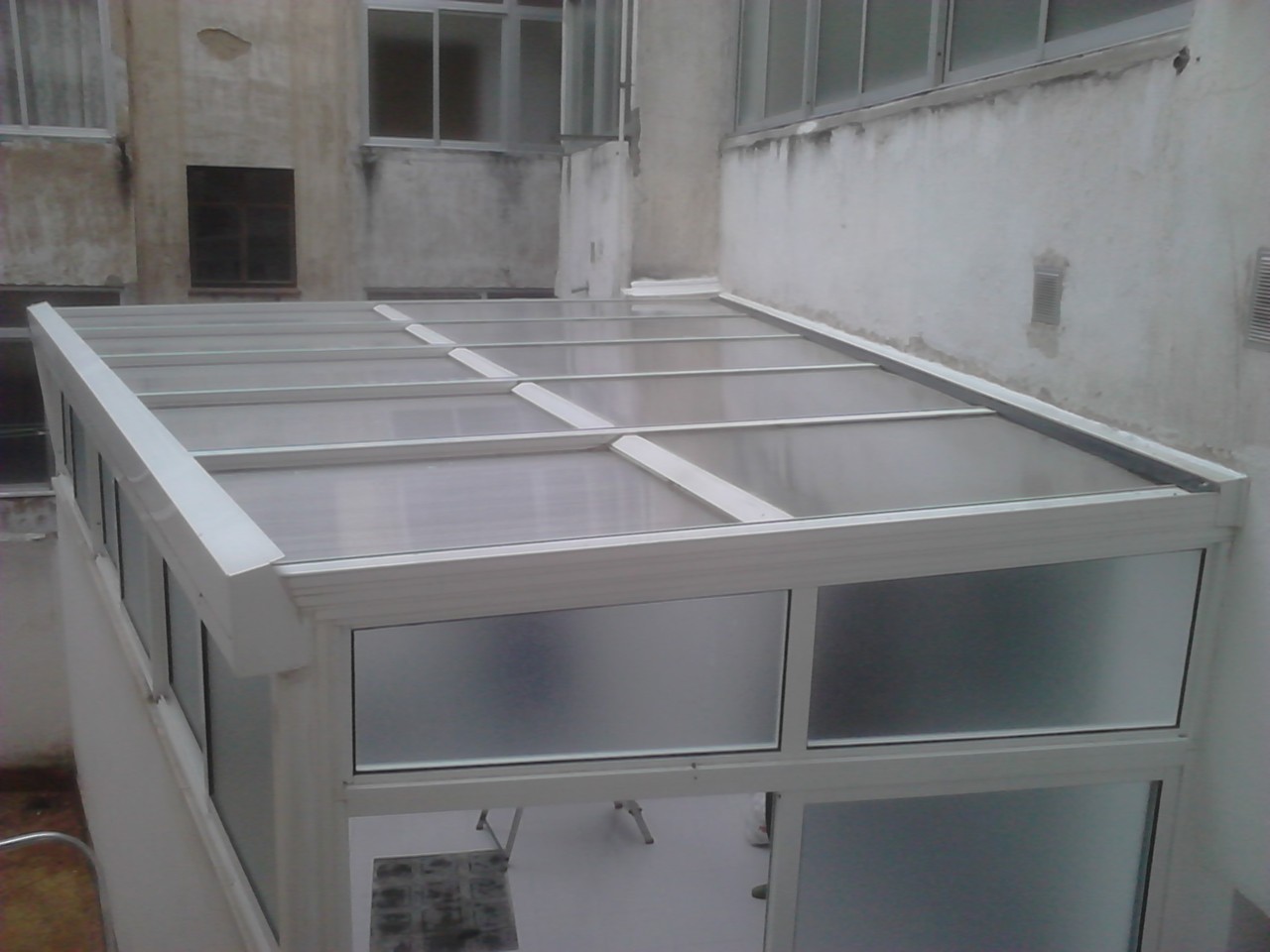 Cubierta de aluminio para terraza a medida en Zamora
