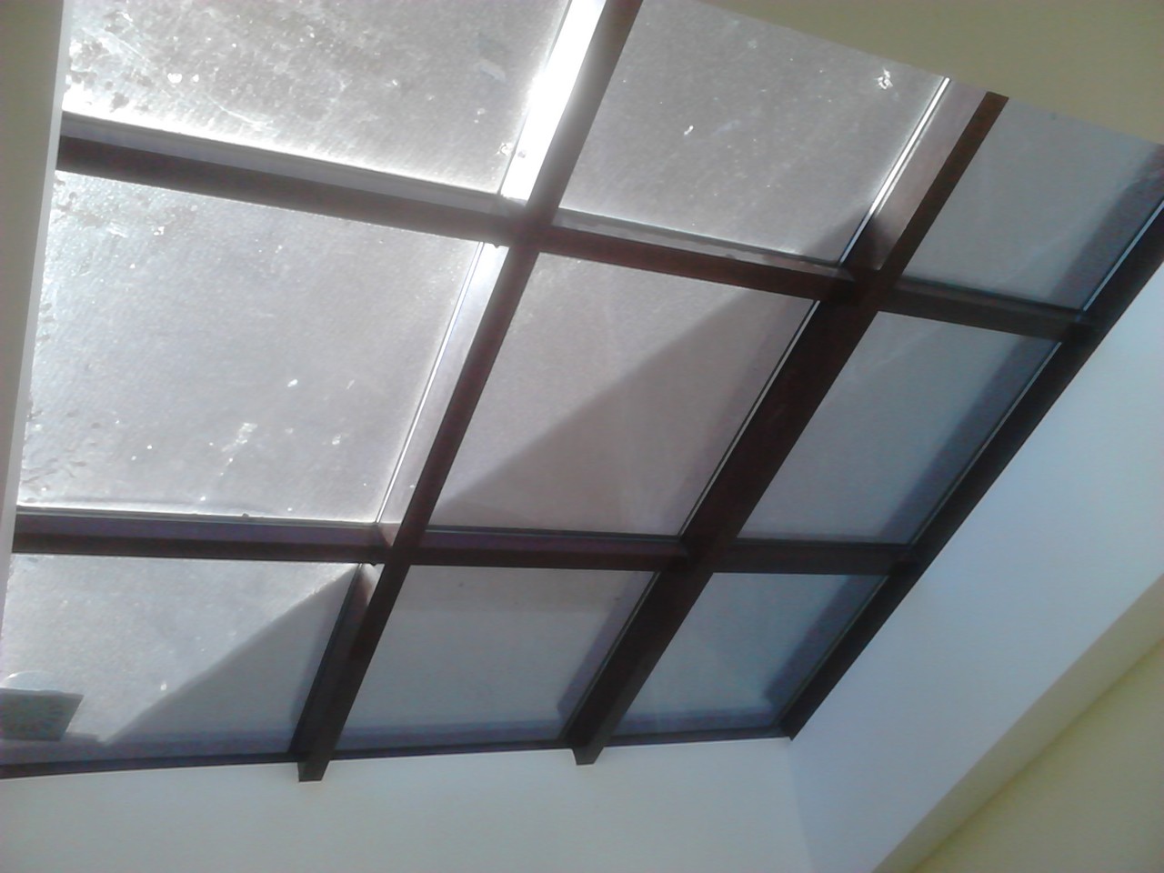 Techo móvil de aluminio instalado en Zamora
